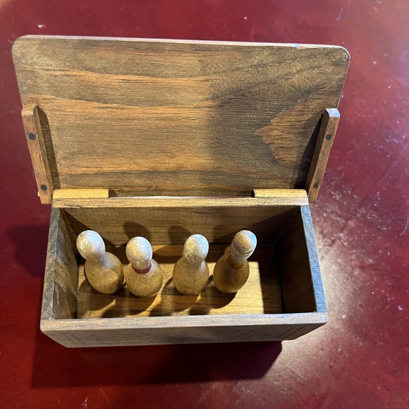 Blanket Chest - Doll Size. Circa 1700's - Picture 4 of 11